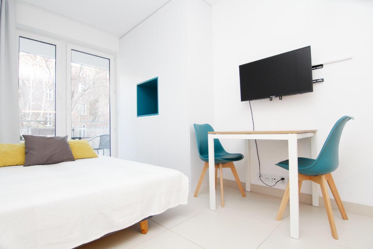 Blue River - Pulaskiego A - Private Apartment ヴロツワフ エクステリア 写真